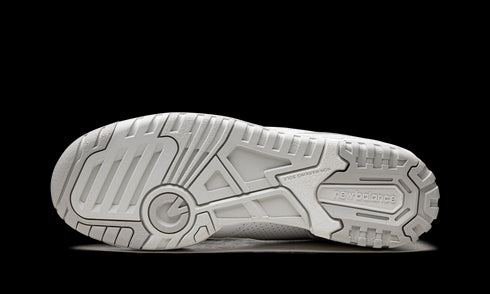 550 WMNS "White Rain Cloud"
